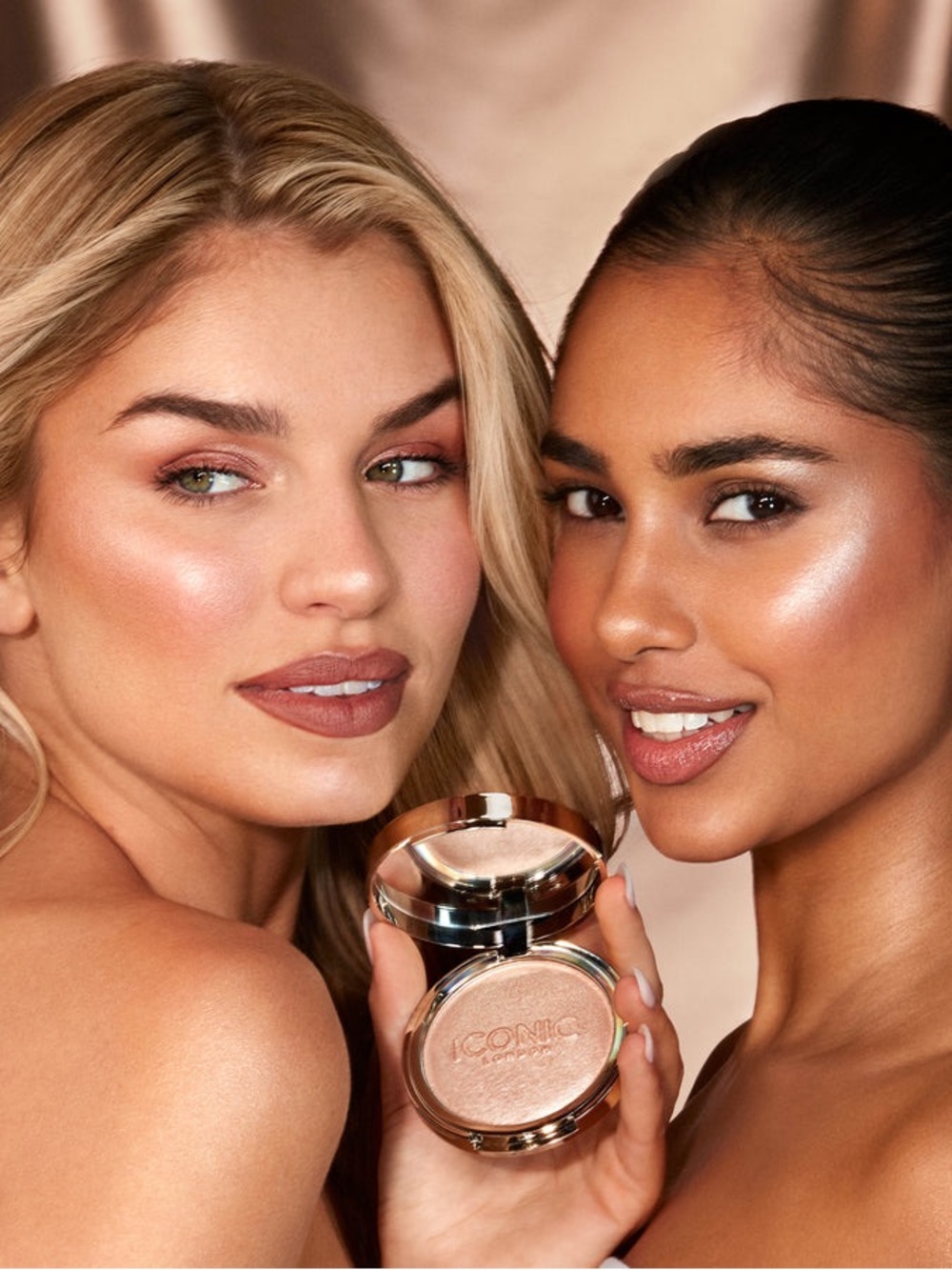 NEW Iconic London Lit & Luminous Highlighter Universal - Picture 4 of 11